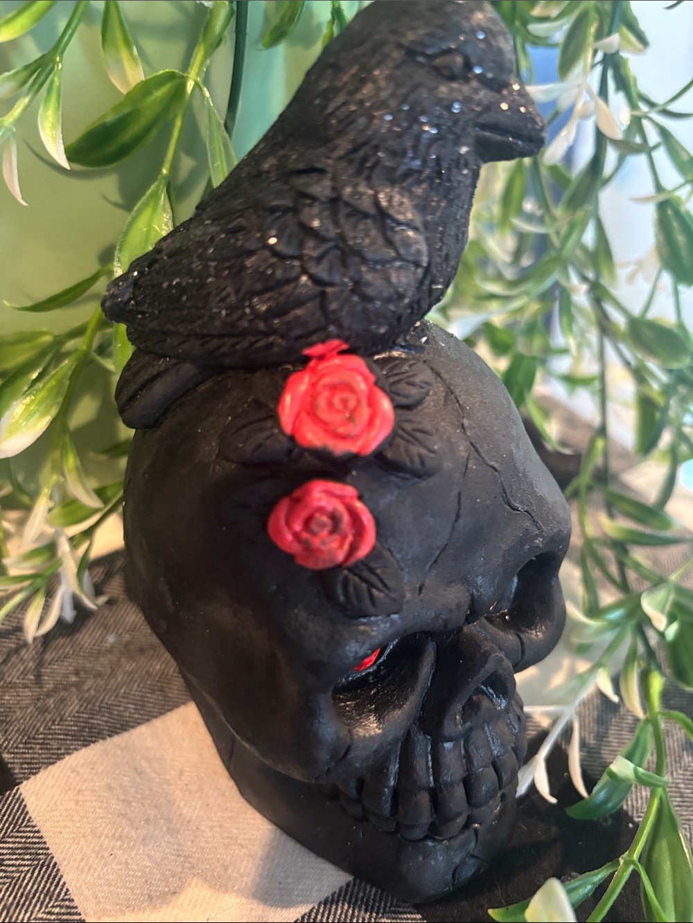 Black Skull Accent with Raven and Red Rose Detail - Picture 4 of 4